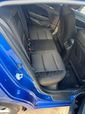 Hyundai Elantra Limited 2018 Blue