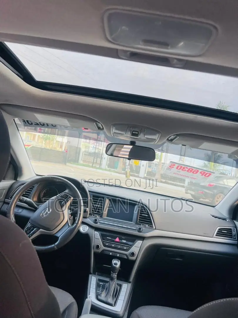 Hyundai Elantra Limited 2018 Blue