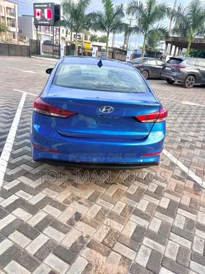 Hyundai Elantra Limited 2018 Blue