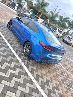 Hyundai Elantra Limited 2018 Blue