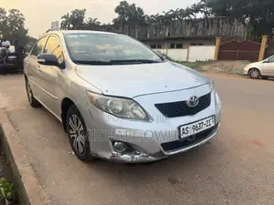 Toyota Corolla 2010 Silver