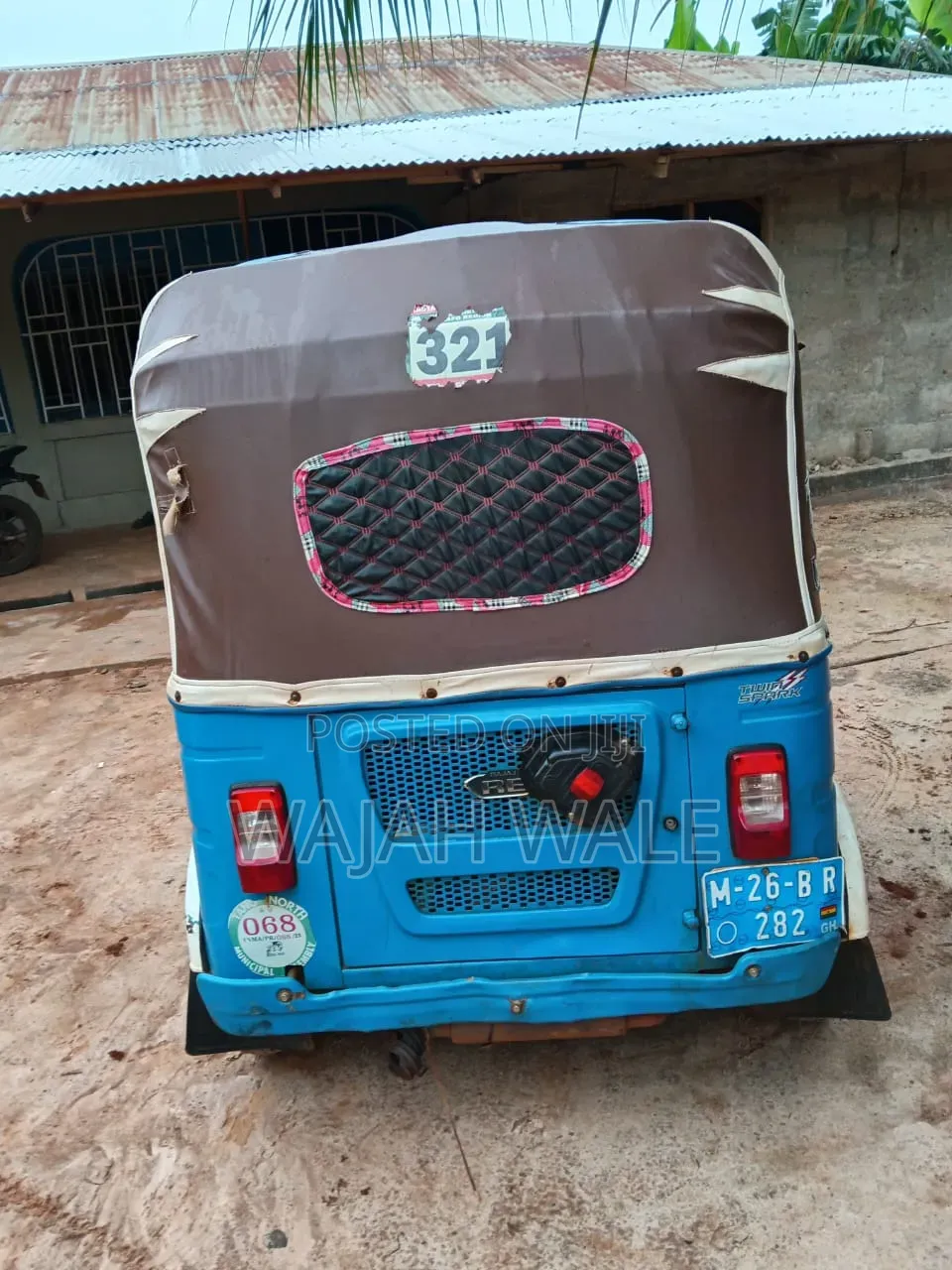 Bajaj RE 2025 Blue