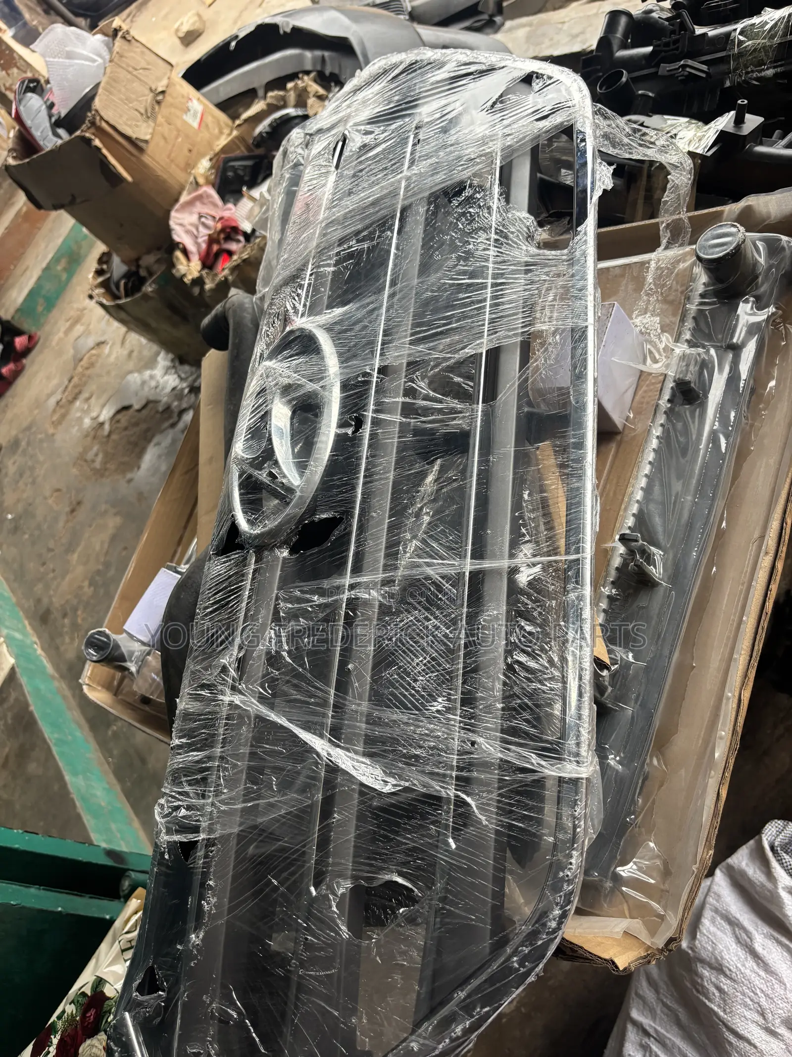 2015 2016 2017 2018 Hyundai Tucson Front Grill Shell