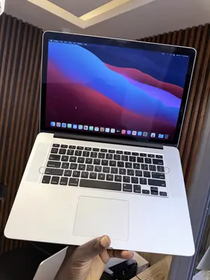Laptop Apple MacBook Pro 2014 16GB Intel Core i7 SSD 256GB