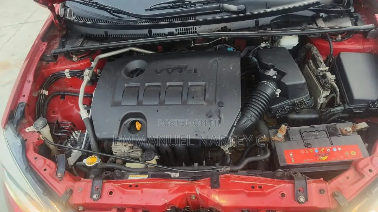 Toyota Corolla 2015 Red