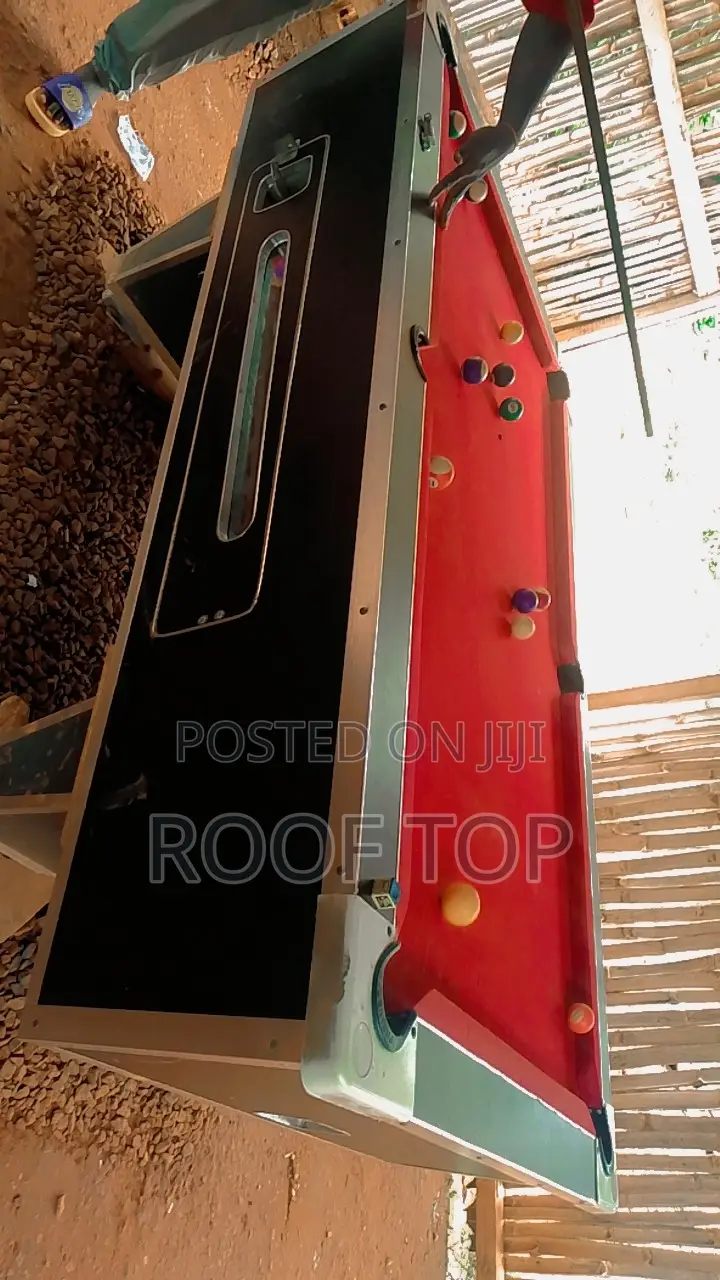 Snooker/Pool Table