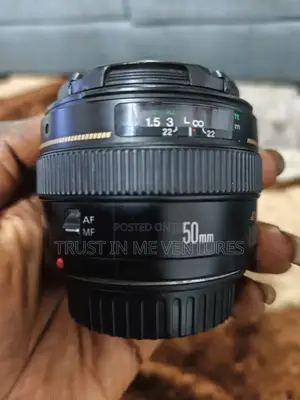 Canon EF 50mm F/1.4 USM Lens