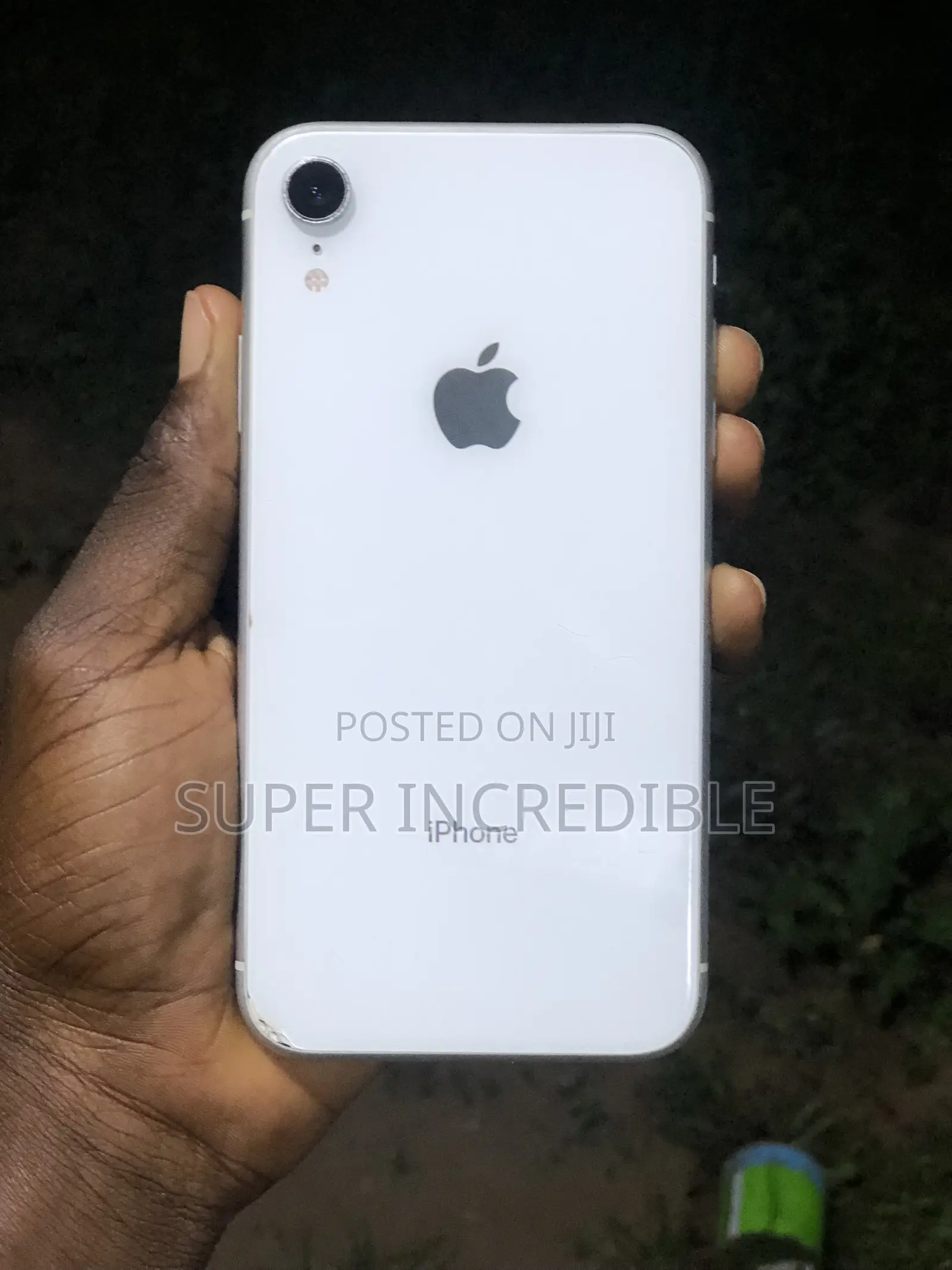 Apple iPhone XR 64 GB White