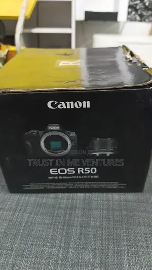 Canon EOS R50 With 18mm-45mm Lens for Sale