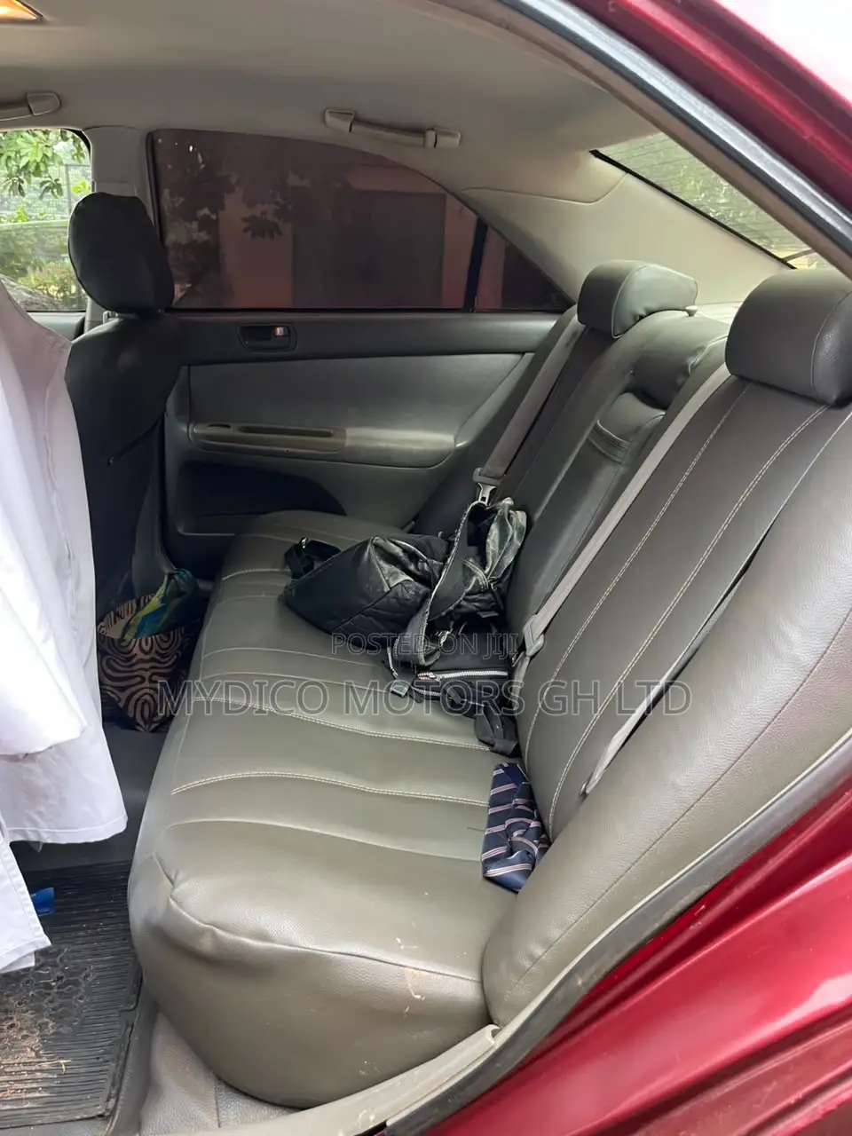 Toyota Camry LE 4dr Sedan (2.4L 4cyl 5M) 2004 Red
