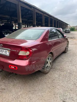Toyota Camry LE 4dr Sedan (2.4L 4cyl 5M) 2004 Red