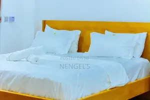 Bedsheets With 4 Pillow Cases