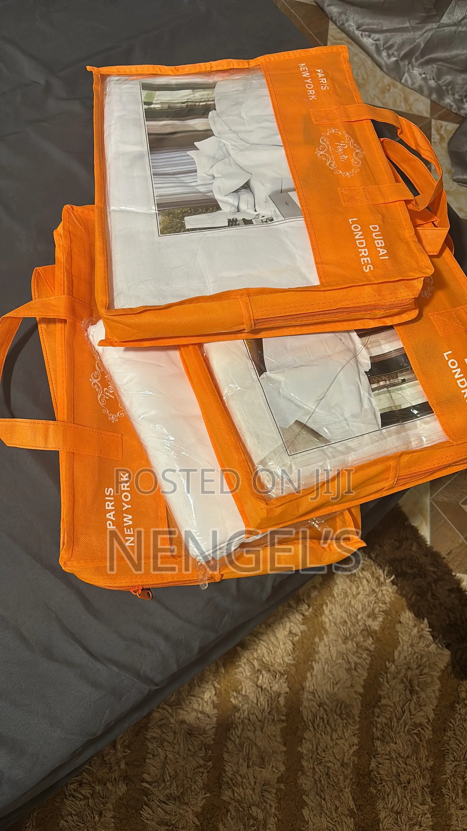 Bedsheets With 4 Pillow Cases