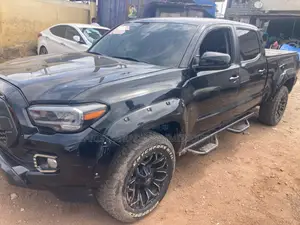 Toyota Tacoma SR 2018 Black