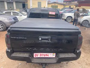 Toyota Tacoma SR 2018 Black
