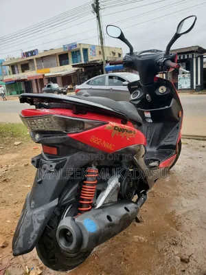Yamaha 2013 Red