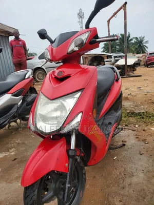 Yamaha 2013 Red