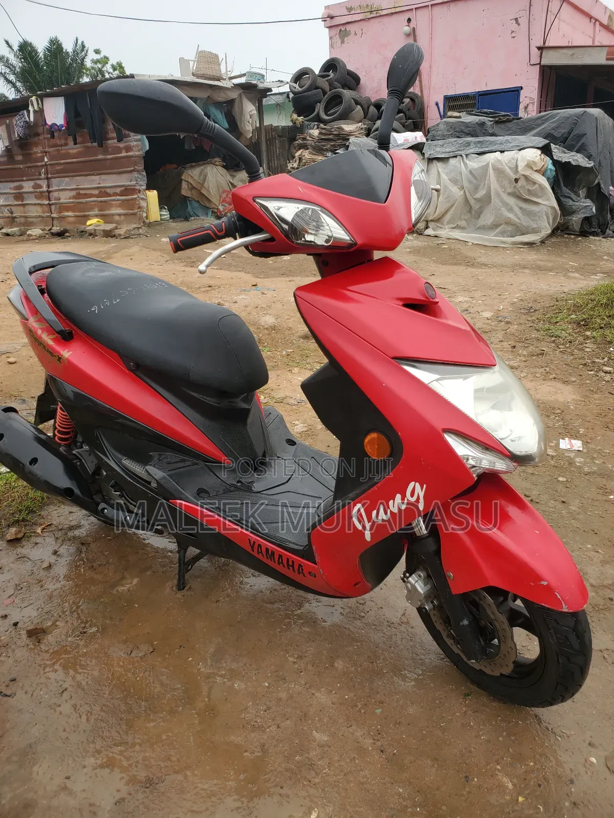 Yamaha 2013 Red