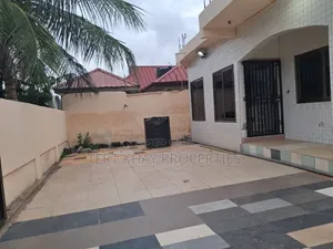 3bdrm House in Spintex, Baatsona Total for rent