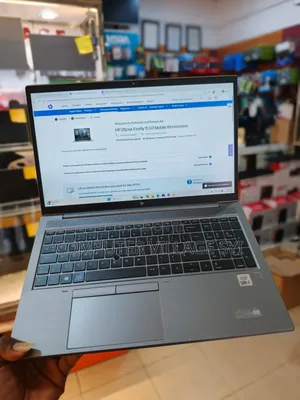 Laptop HP ZBook Firefly 15 G7 16GB Intel Core i7 SSD 512GB