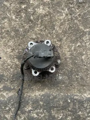 Hyundai Sonata 2016 Back Hub 2x4