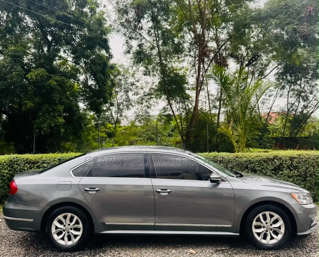 Volkswagen Passat 2015 Silver