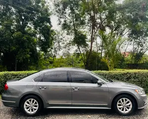Volkswagen Passat 2015 Silver