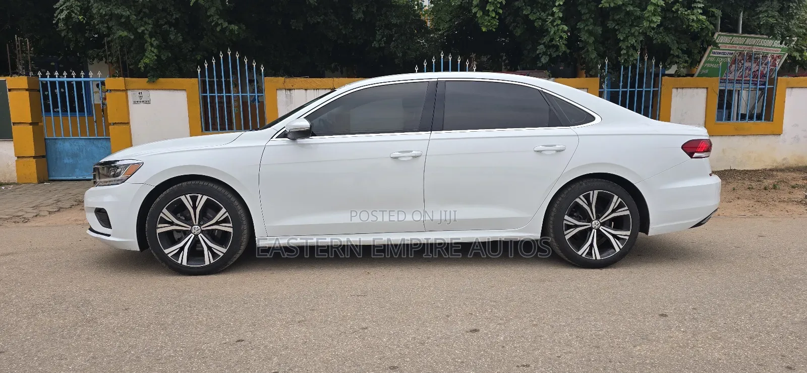 Volkswagen Passat 2.0T Limited Edition 2022 White