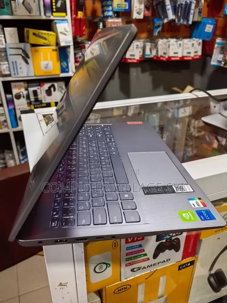 Laptop Lenovo Ideapad 3 12GB Intel Core i5 SSD 512GB