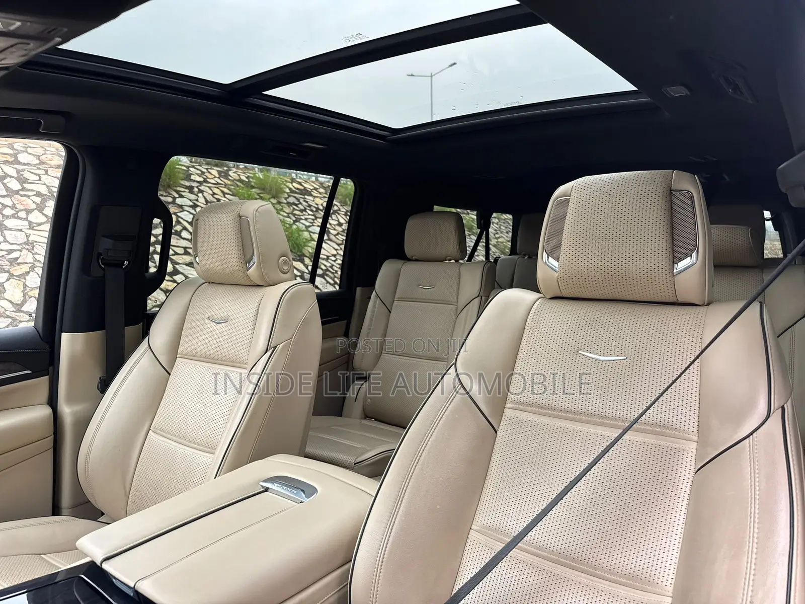 Cadillac Escalade 2022 Black