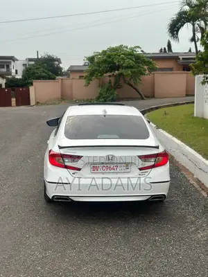 Honda Accord Touring 2.0T 2020 White