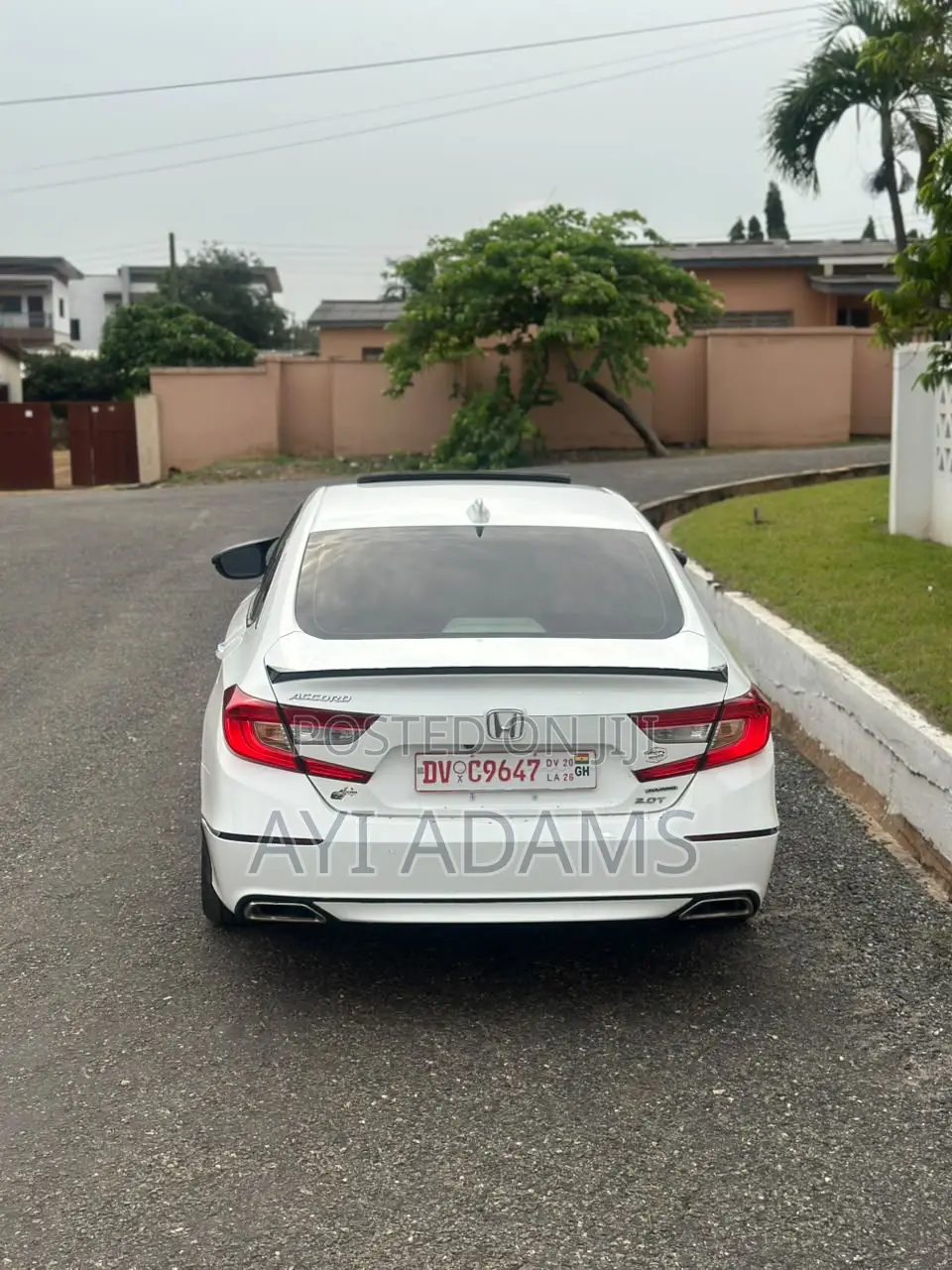 Honda Accord Touring 2.0T 2020 White