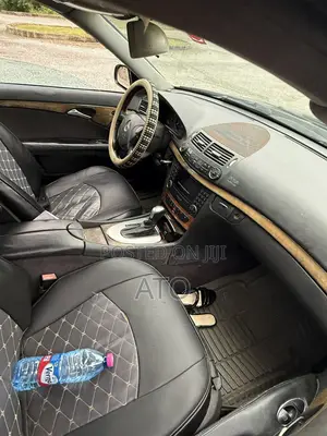 Mercedes-Benz E240 2002