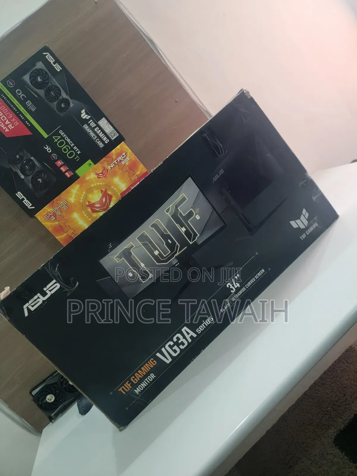 ASUS Tuff 34inchs 1440p 180hz