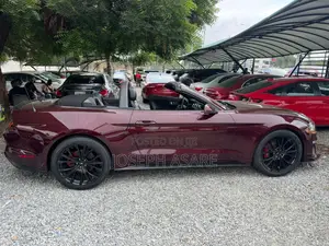 Ford Mustang 2024