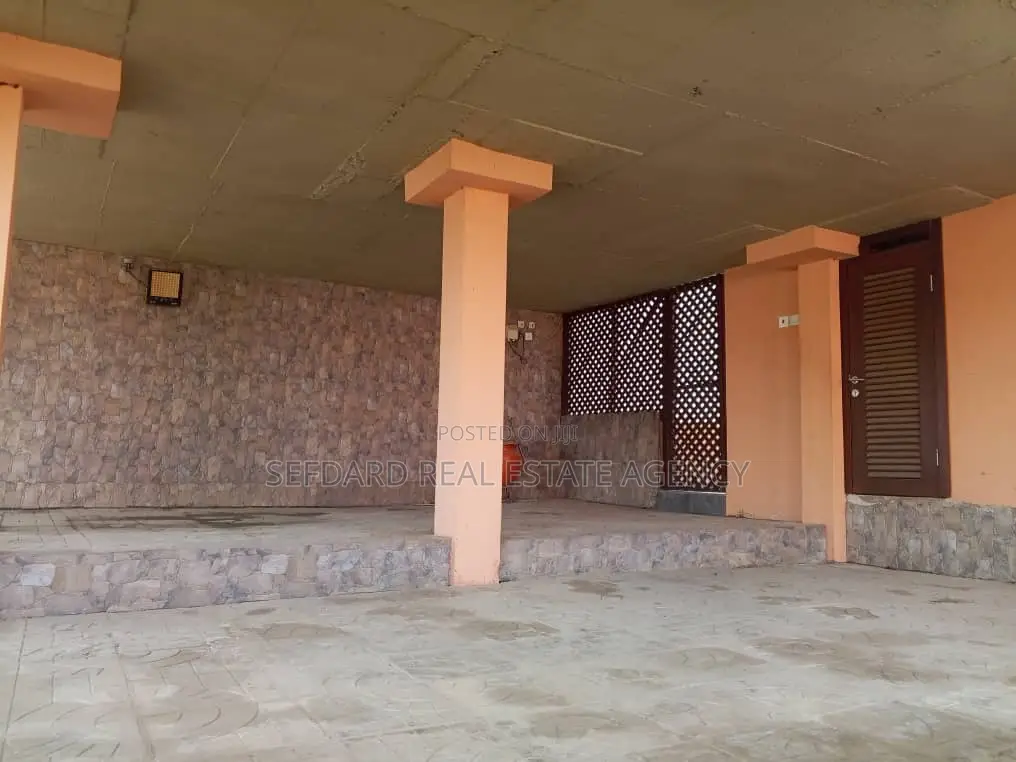 3bdrm Duplex in Sefdard Properties, Pokuase for rent