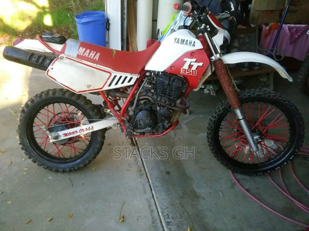 Yamaha 2010 White