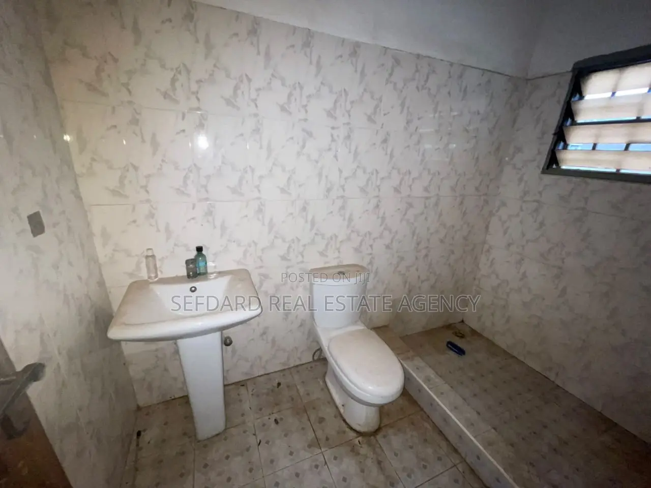 4bdrm House in Sefdard Properties, Kwabenya for rent
