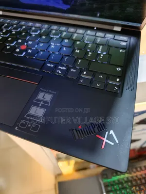 Laptop Lenovo ThinkPad X1 Carbon Gen11 16GB Intel Core i5 SSD 256GB