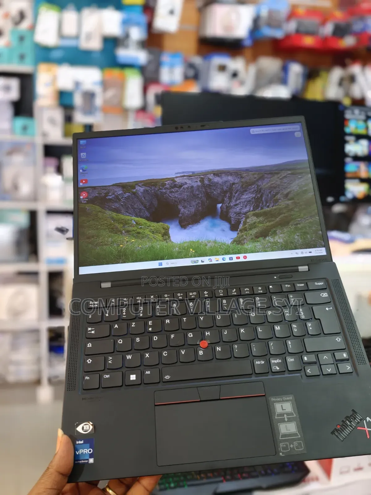Laptop Lenovo ThinkPad X1 Carbon Gen11 16GB Intel Core i5 SSD 256GB