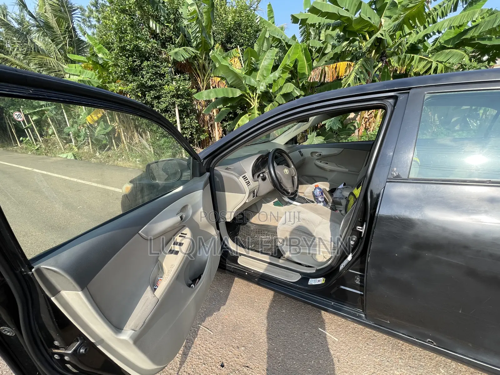 Toyota Corolla LE 4dr Sedan (1.8L 4cyl 4A) 2010 Black
