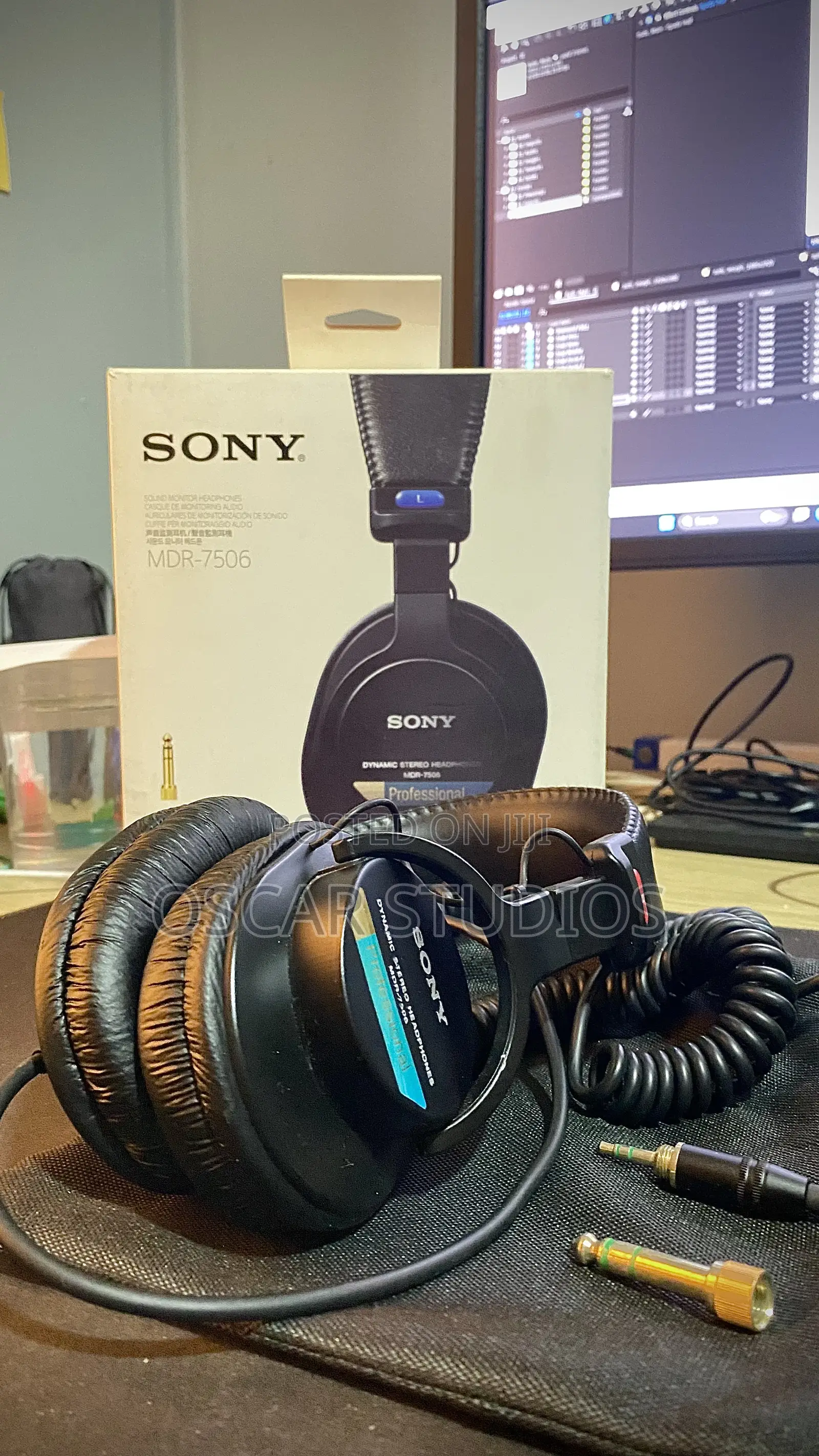 Sony Professional Dynamic Stereo Headphones MDR-7506