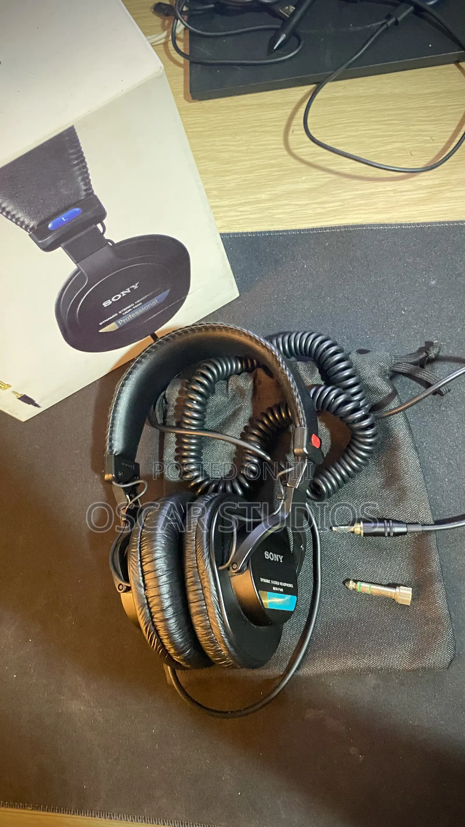 Sony Professional Dynamic Stereo Headphones MDR-7506