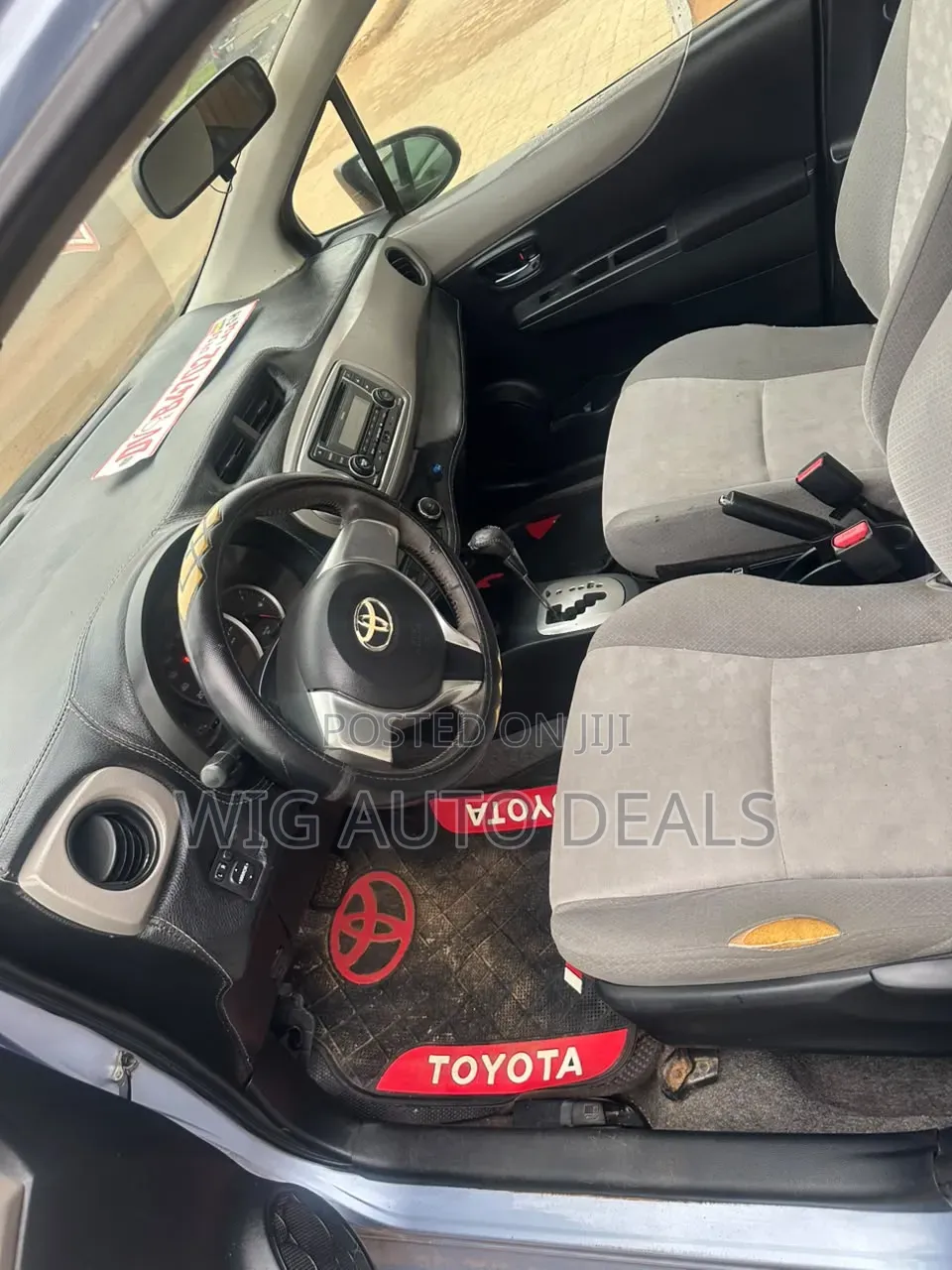 Toyota Vitz 2013 Ivory