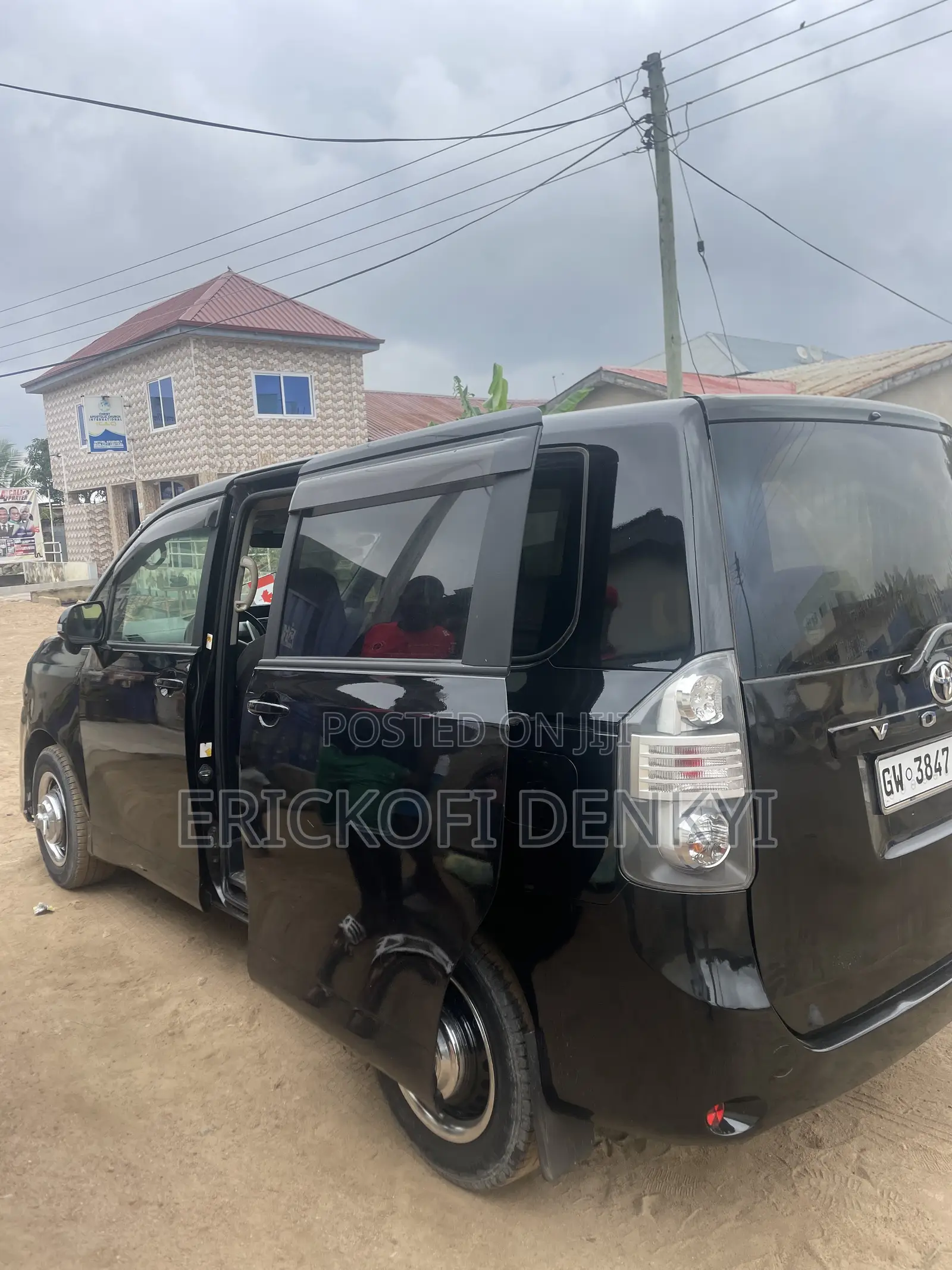 Toyota Voxy 2010 Black