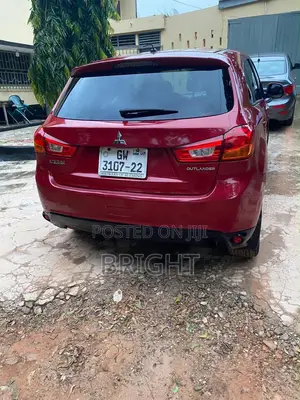 Mitsubishi Outlander ES 4dr SUV (2.4L 4cyl CVT) 2014 Red