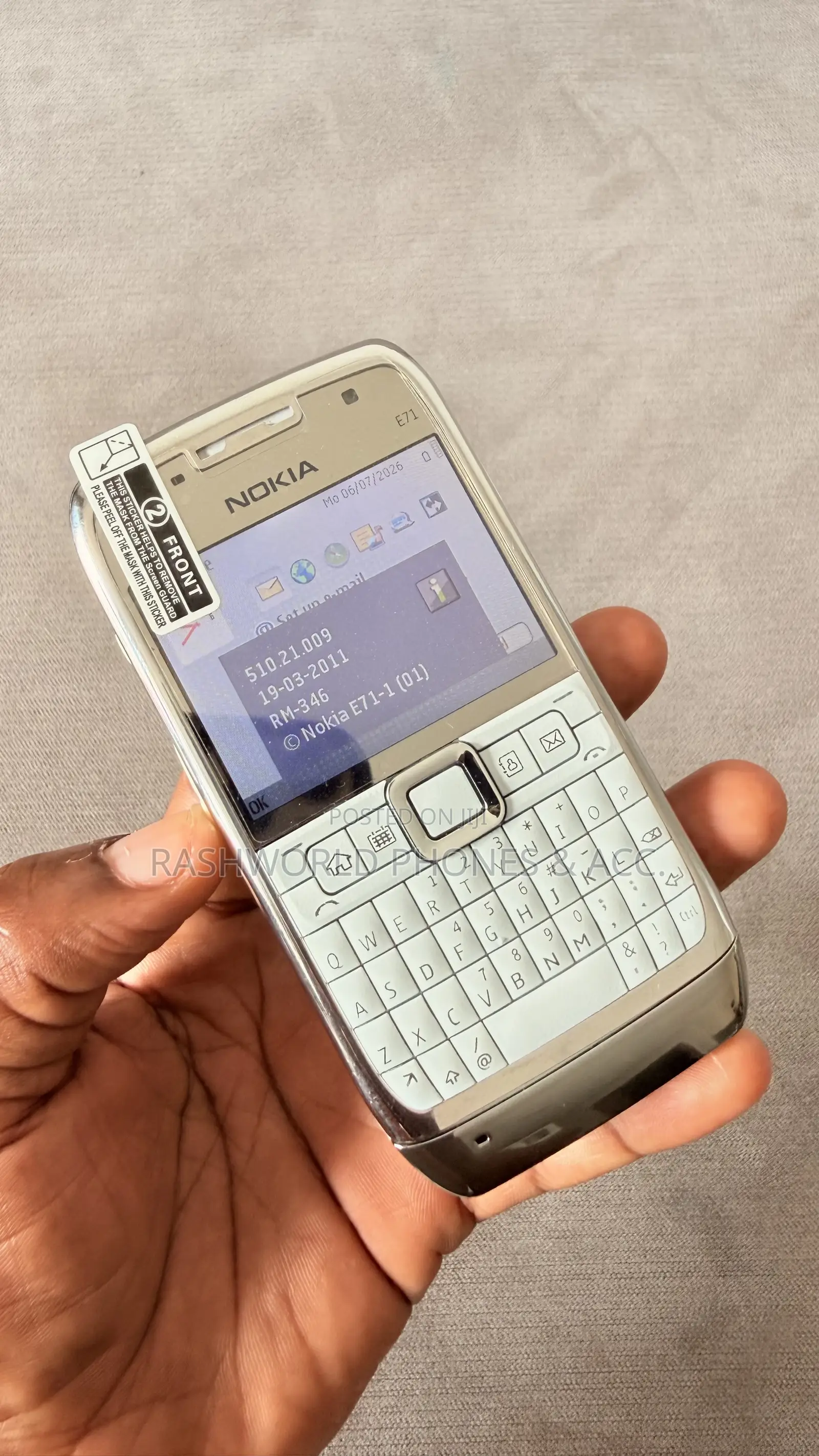 Nokia E71 White