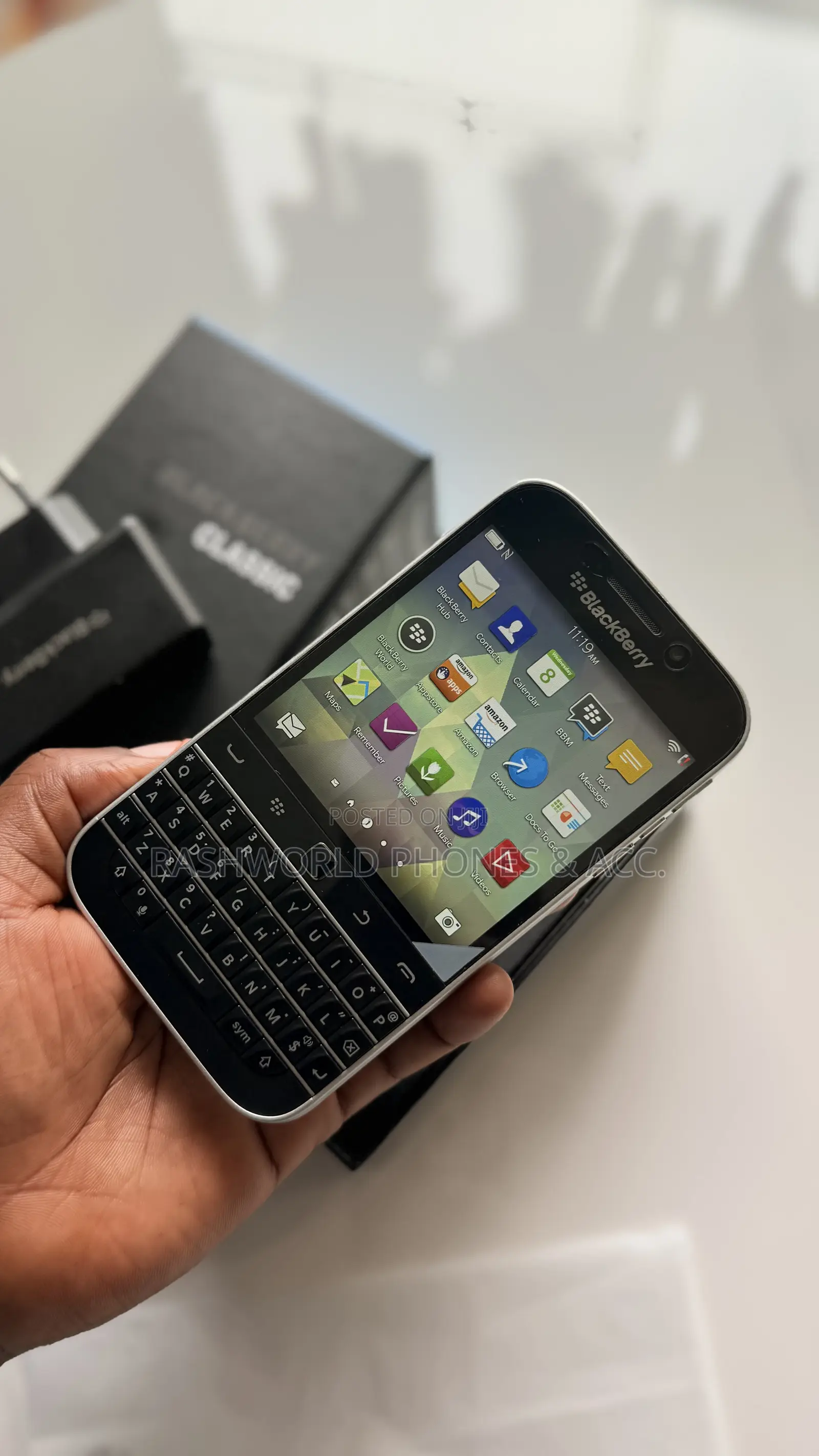 New BlackBerry Classic 16 GB Black