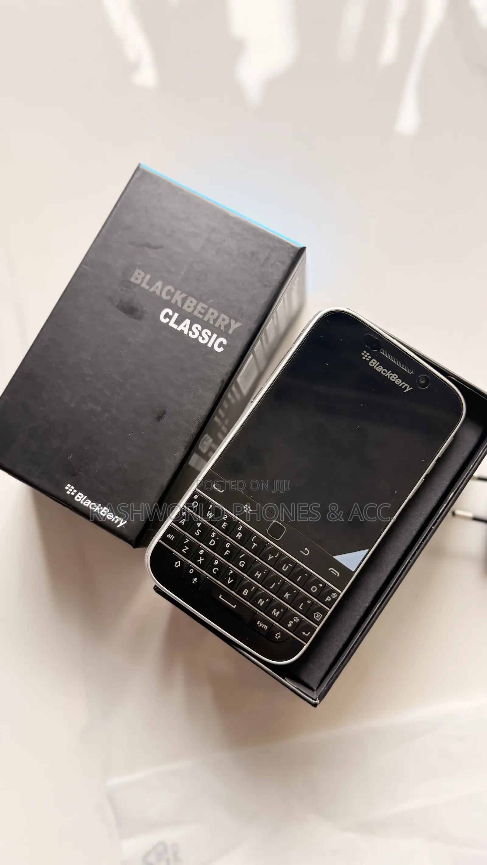 New BlackBerry Classic 16 GB Black