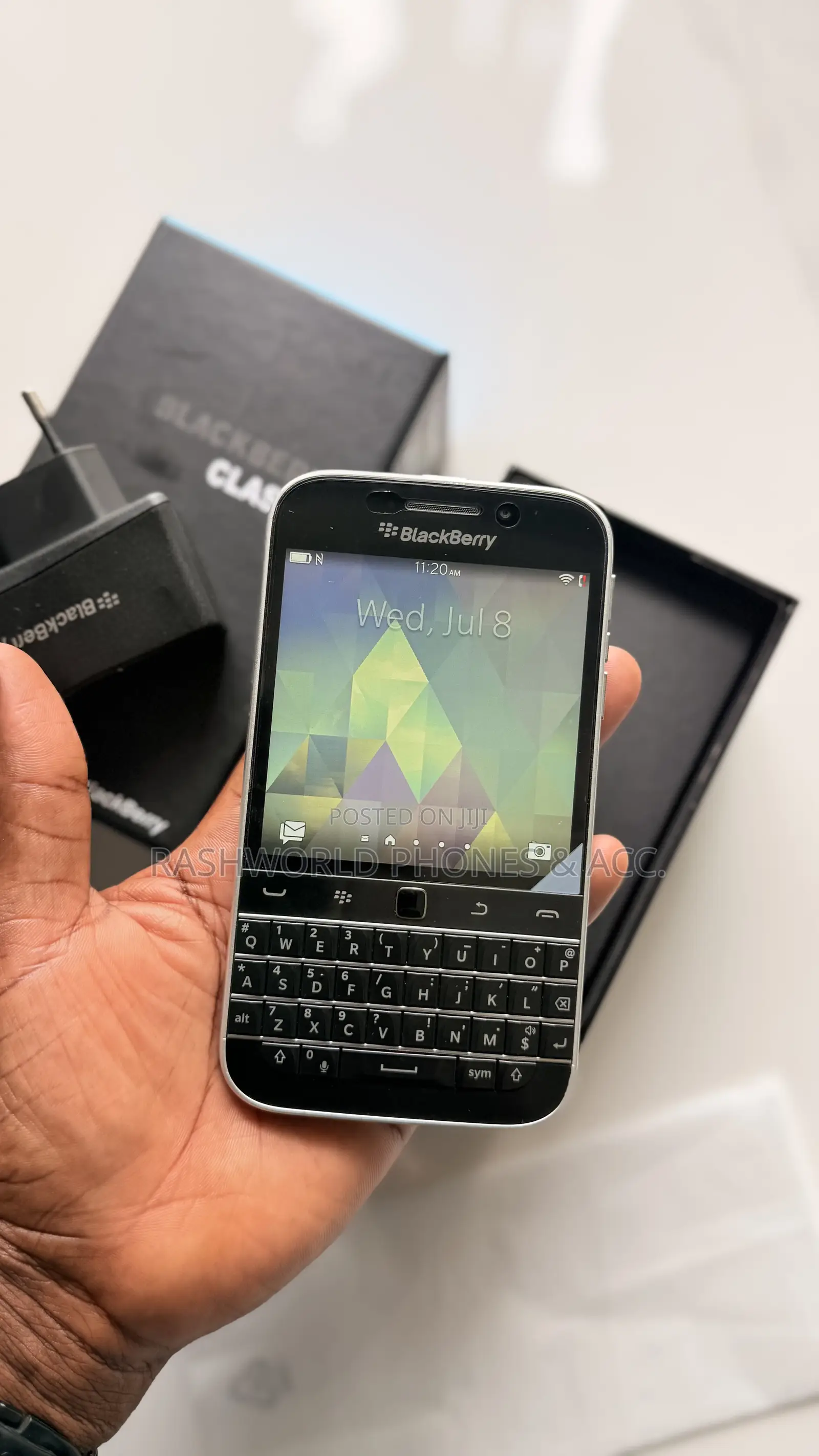 New BlackBerry Classic 16 GB Black